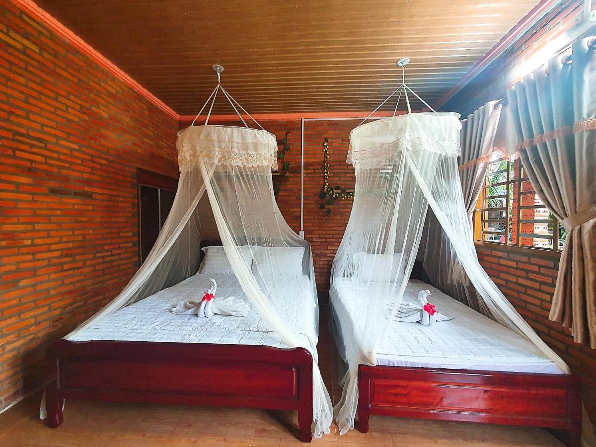 Thuy Tien Ecolodge Cat Tien Esterno foto